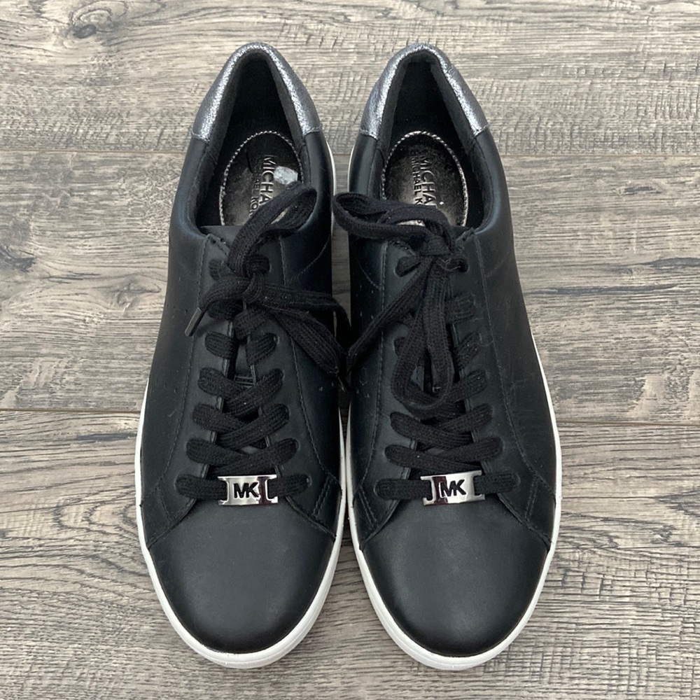Michale Kors shoe